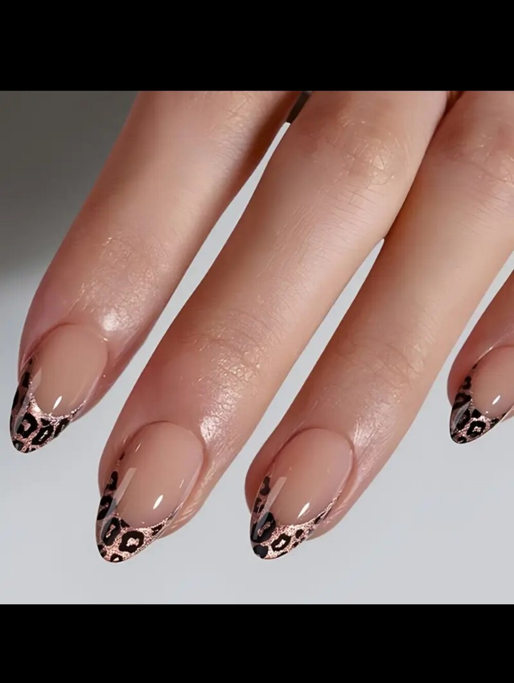 24pcs Nude Leopard Print Almond Shape Nails